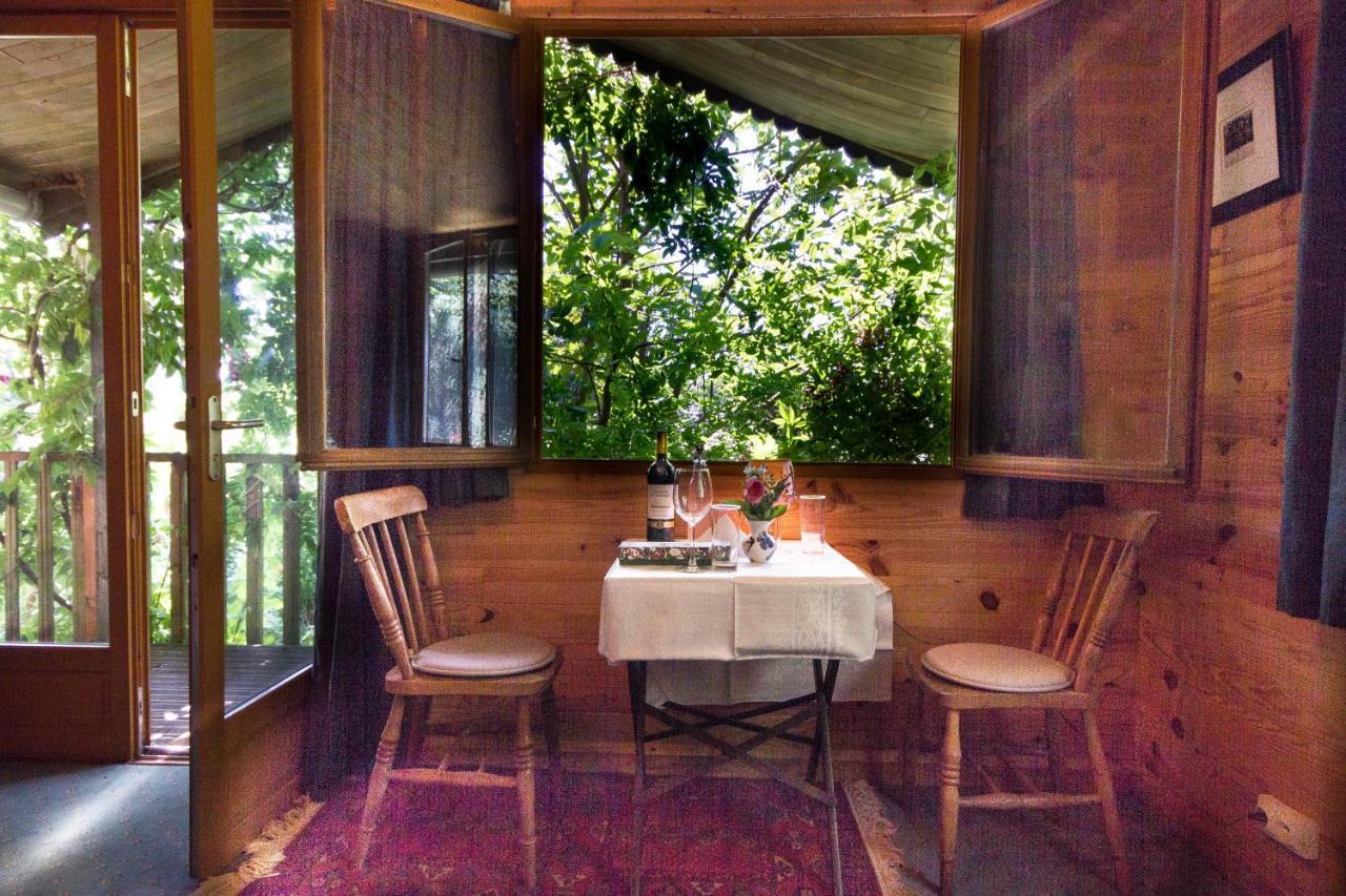 Les Quatre Siecles Bed & Breakfast Herce Exterior photo