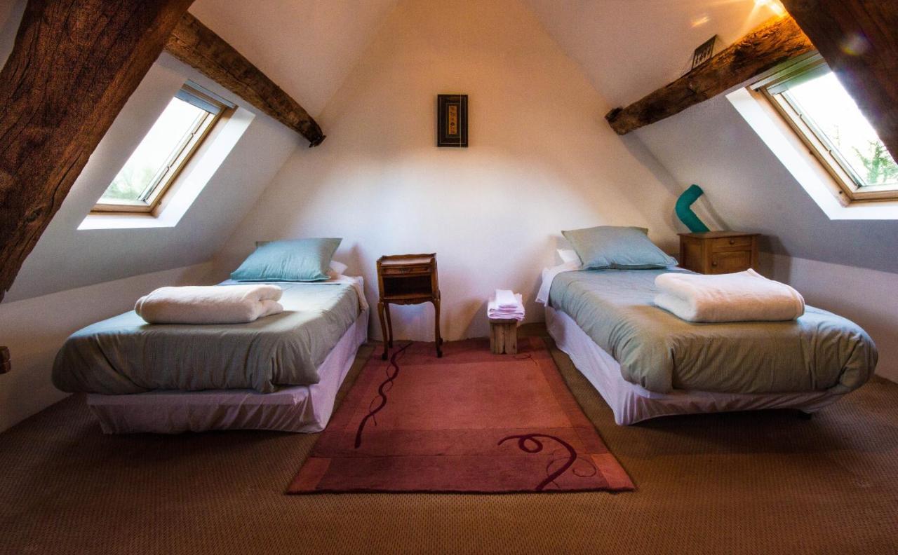 Les Quatre Siecles Bed & Breakfast Herce Exterior photo
